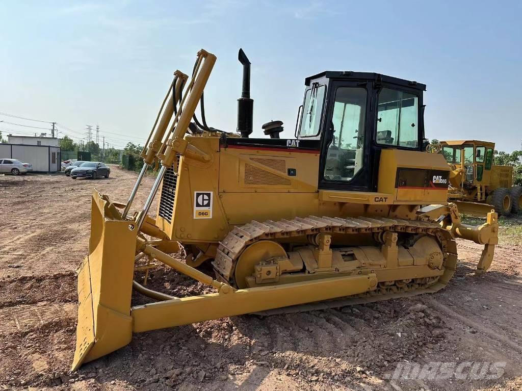CAT D 6 G Buldožerji goseničarji