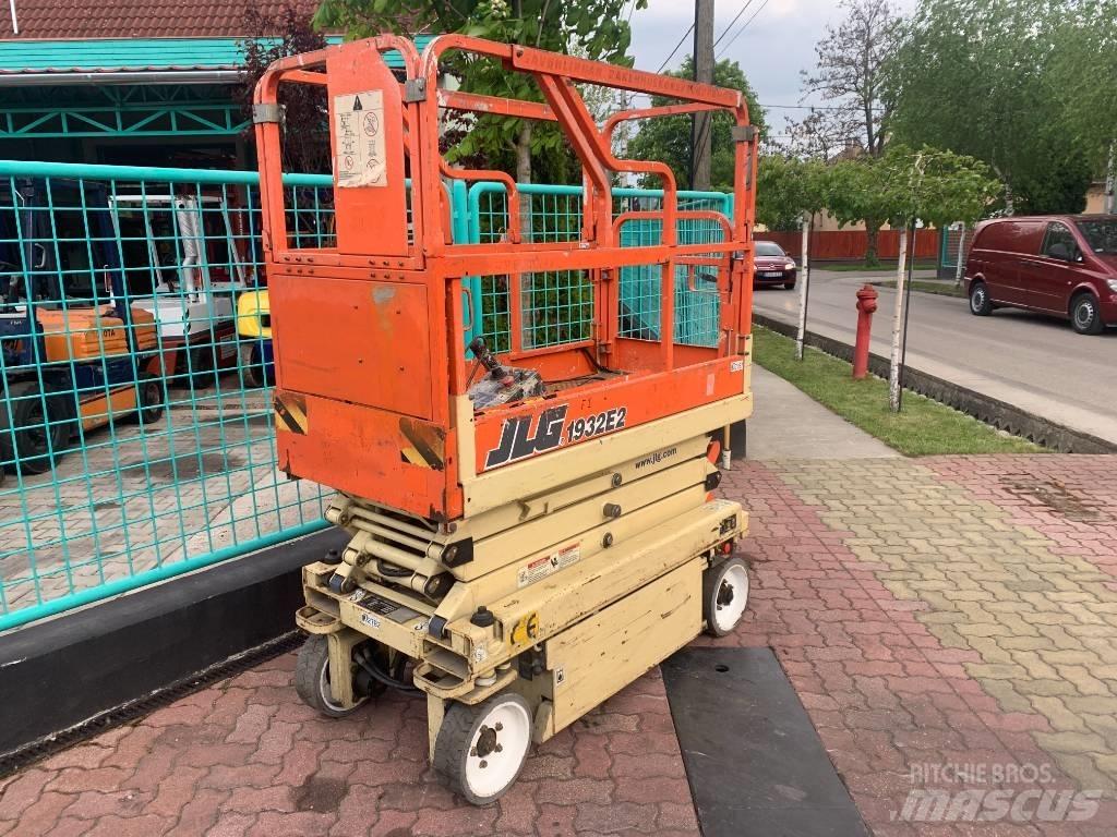 JLG 1932E2     V-2782 Vertikalna dvigala