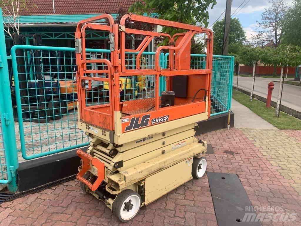 JLG 1932E2     V-2782 Vertikalna dvigala