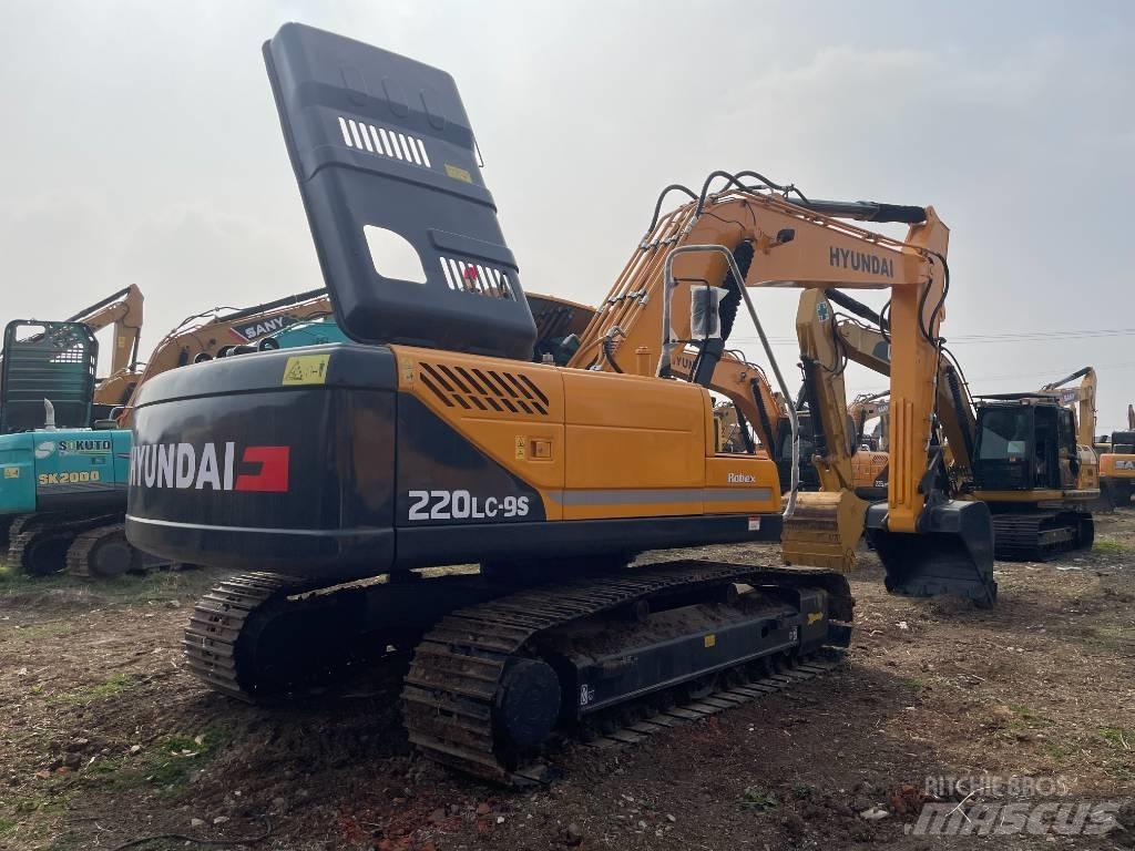 Hyundai 220-9S Bagri goseničarji