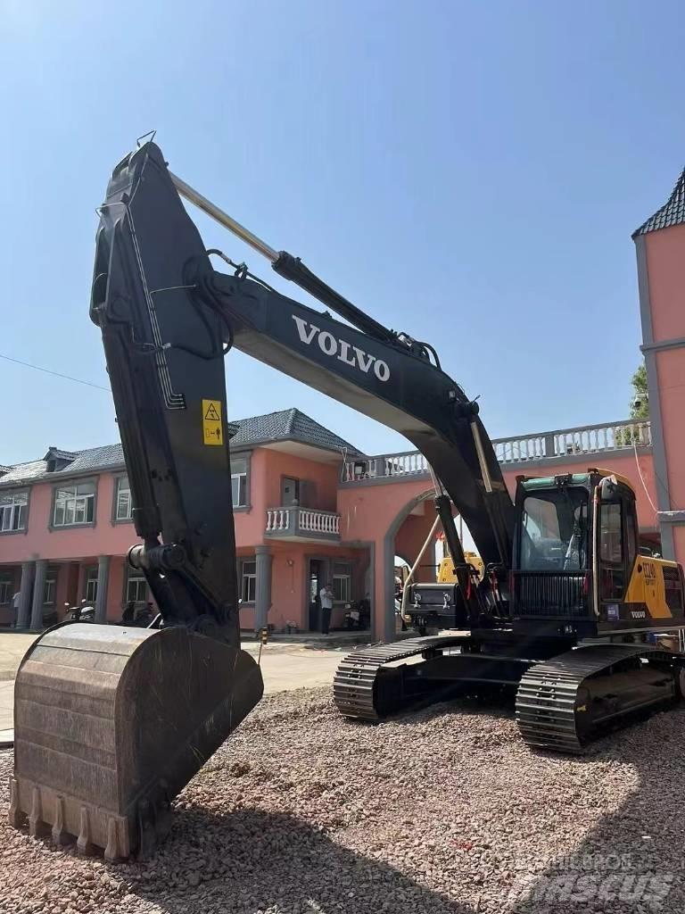 Volvo EC 240 Bagri goseničarji