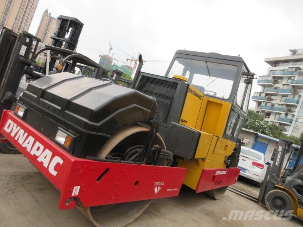 Dynapac CC 421 Dvojni valjarji