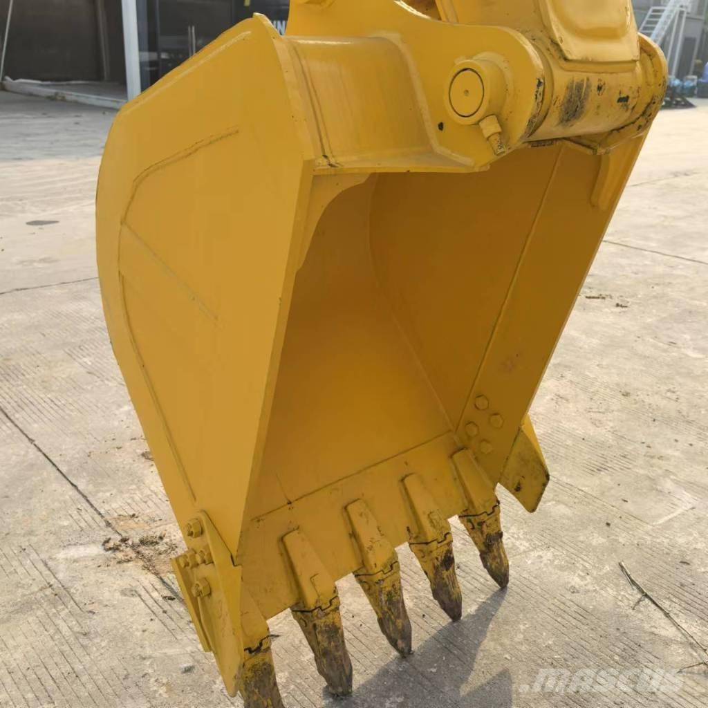 Komatsu PC 130 Mini bagri <7t
