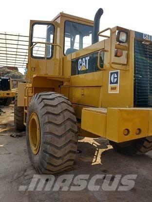 CAT 966 F Kolesni nakladalci
