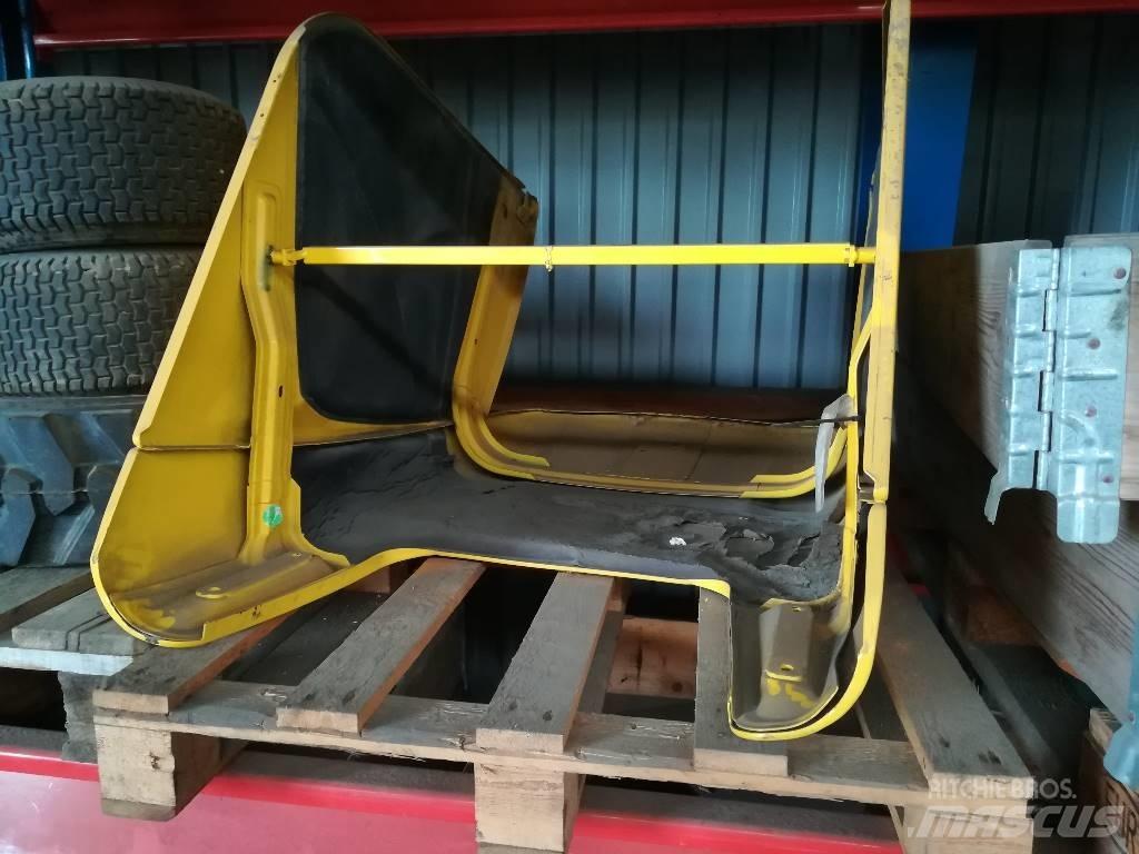 New Holland B 115 Motorji