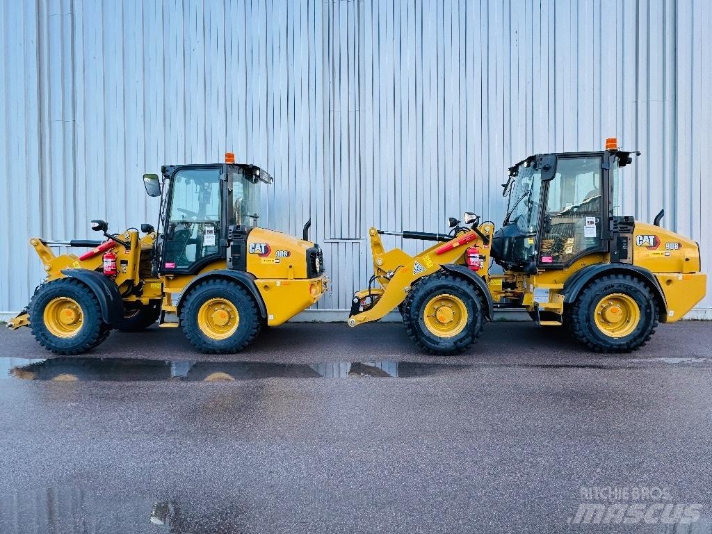 CAT 908 Kolesni nakladalci