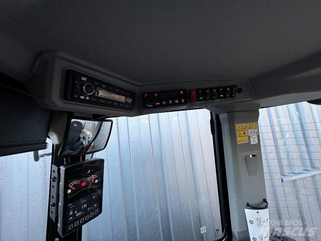 CAT 908 Kolesni nakladalci