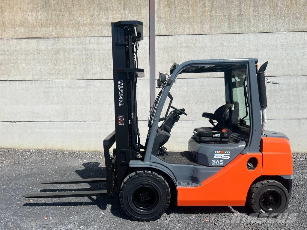 Toyota 02-8 FDF 25 Dizelski viličarji