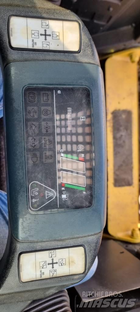 Komatsu CK 35-1 Skid steer mini nakladalci