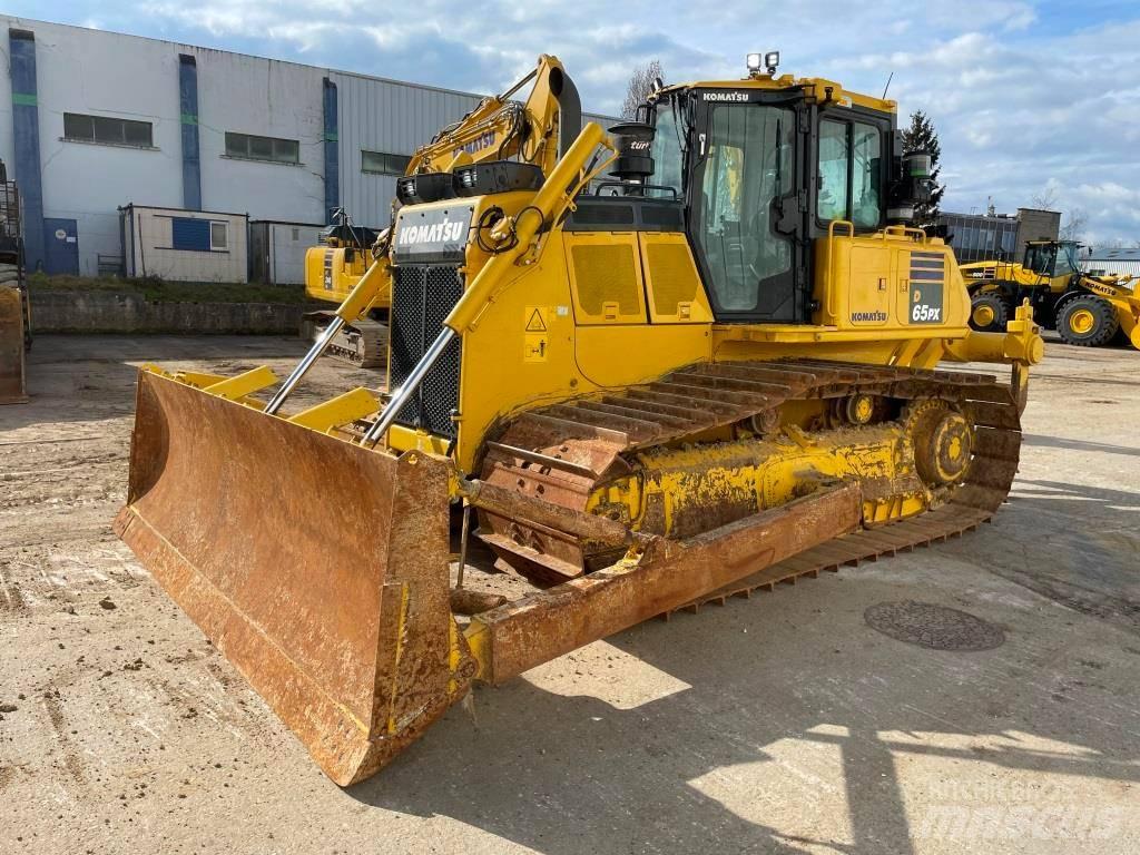 Komatsu D65PX-18E0 Buldožerji goseničarji