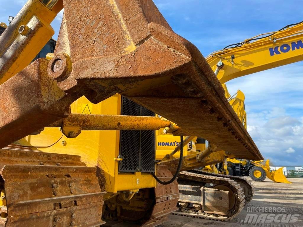 Komatsu D65PX-18E0 Buldožerji goseničarji