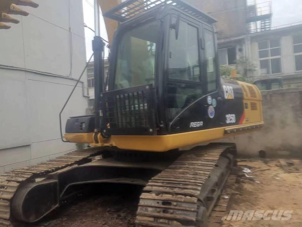 CAT 325 D Bagri goseničarji