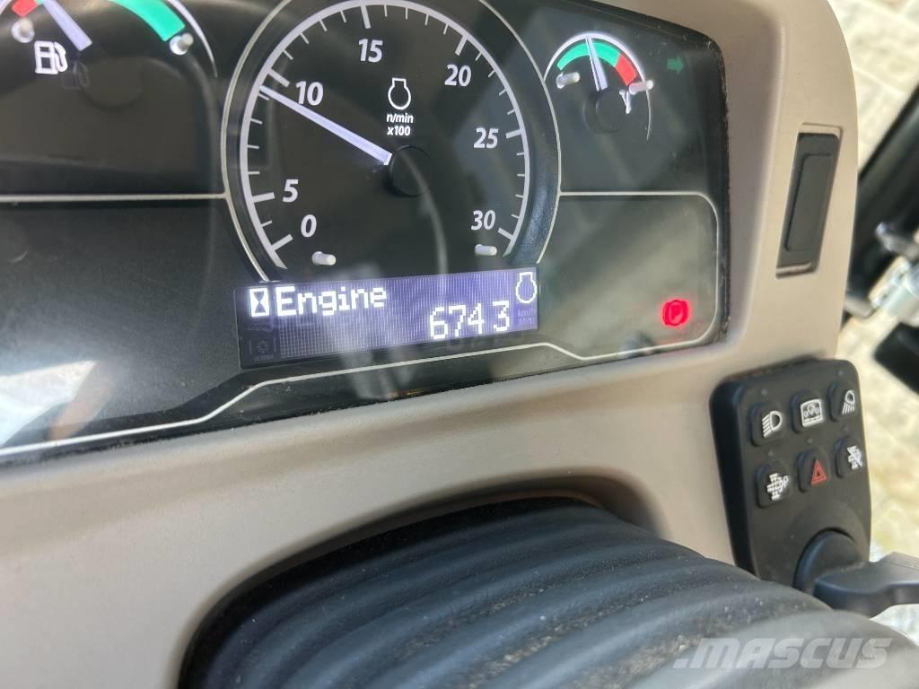 John Deere 3046R Traktorji