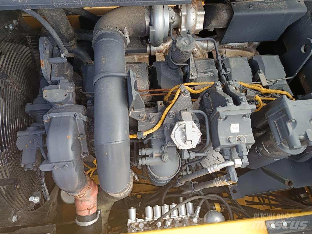 Komatsu PC450-8 Bagri goseničarji
