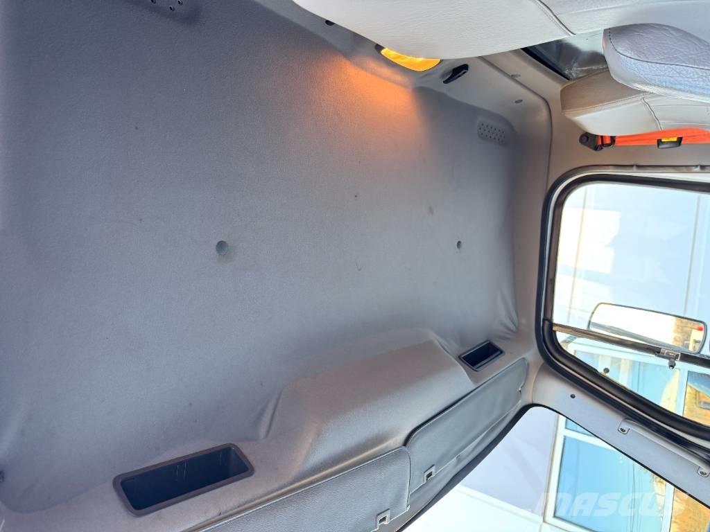 Freightliner M2 Kiper tovornjaki