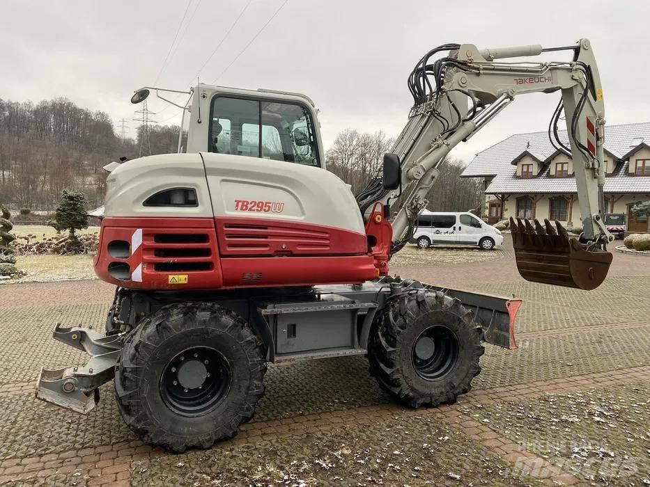 Takeuchi TB 295 Bagri na kolesih