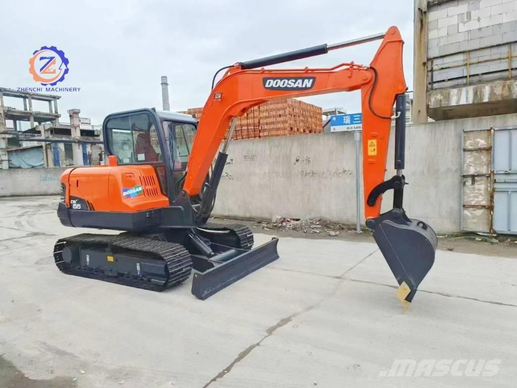 Doosan DX 55 Mini bagri <7t