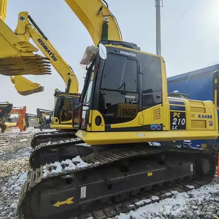 Komatsu PC 210 Bagri goseničarji