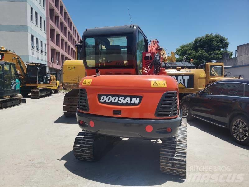 Doosan DX 60 Bagri goseničarji