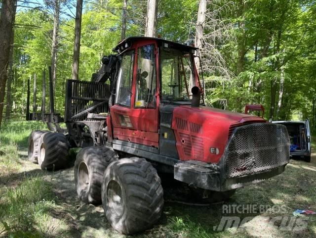 Komatsu 855 Forwarderji