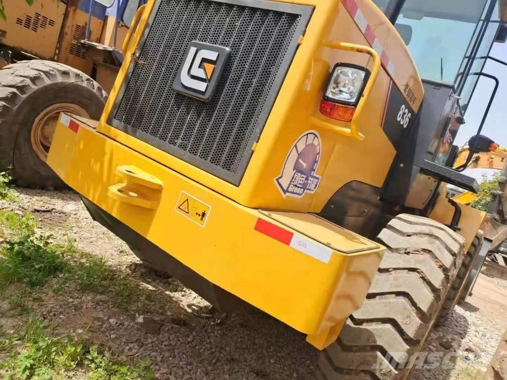 LiuGong 836 Kolesni nakladalci