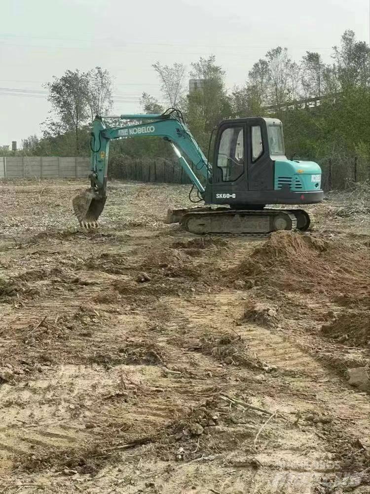 Kobelco SK60 Bagri goseničarji