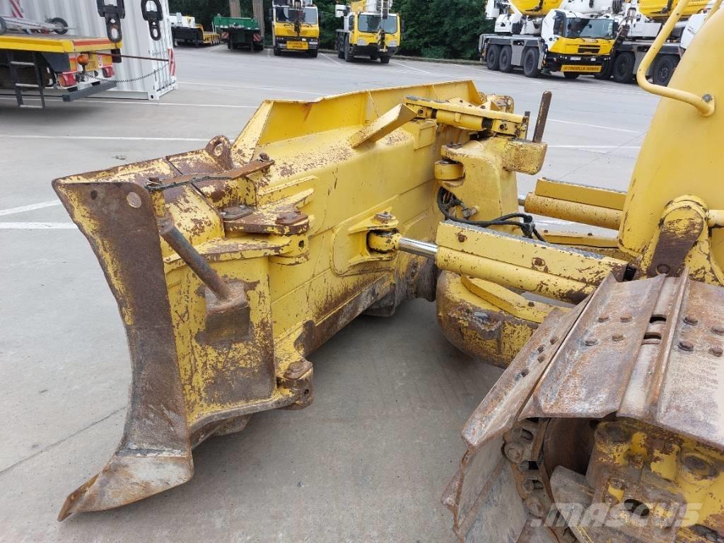 Komatsu D 61 PXi-23 Buldožerji goseničarji