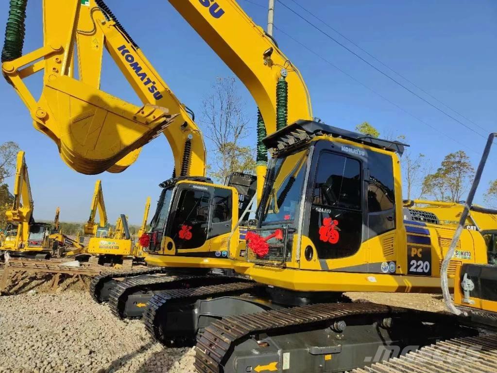 Komatsu PC 220-8 Bagri goseničarji
