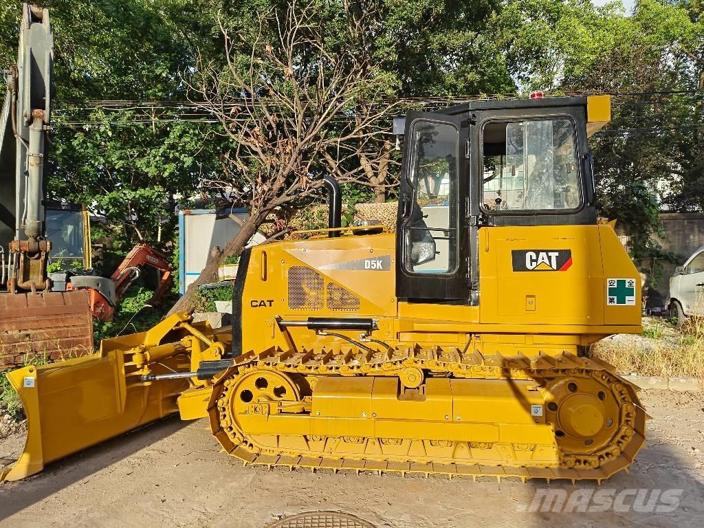 CAT D 5 K Buldožerji goseničarji