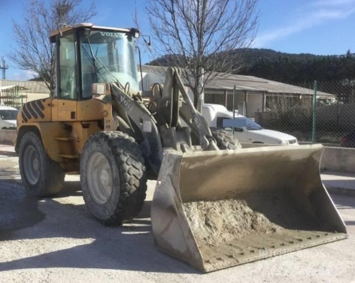 Volvo L 45 Kolesni nakladalci