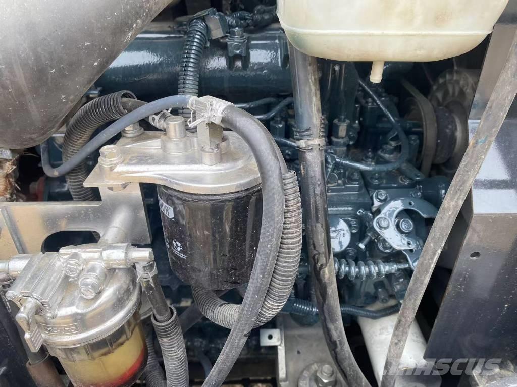 Kubota 155 Bagri goseničarji