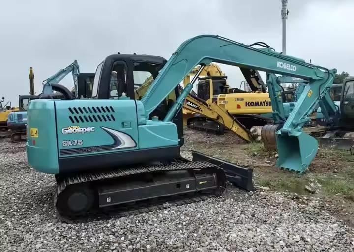 Kobelco SK 70 Bagri goseničarji