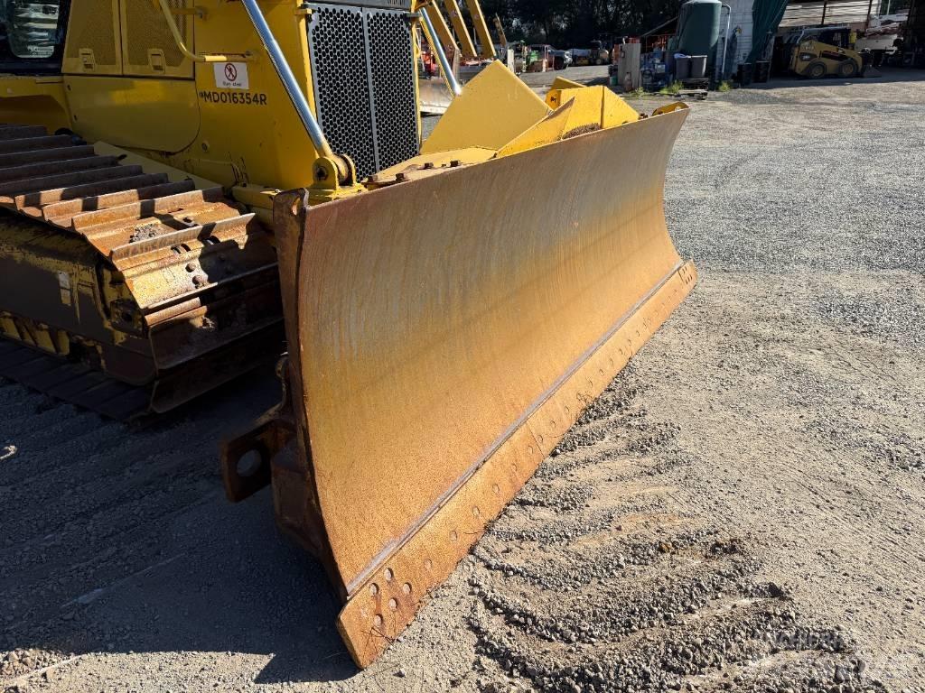 Komatsu D65PX-18 Buldožerji goseničarji
