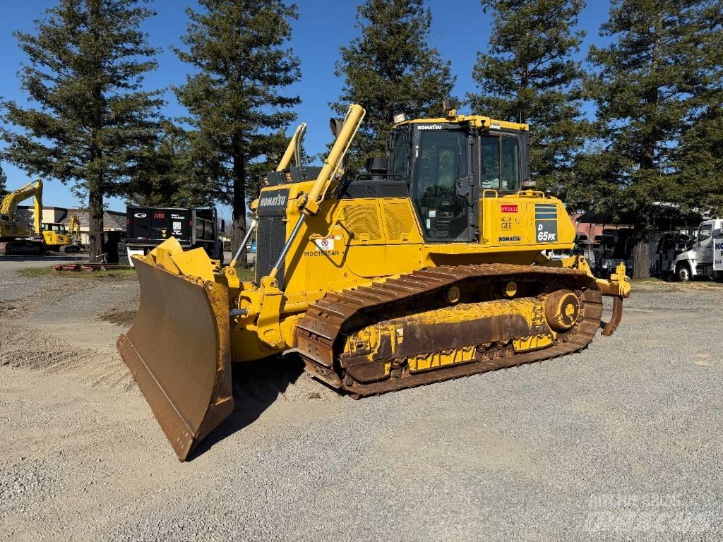 Komatsu D65PX-18 Buldožerji goseničarji
