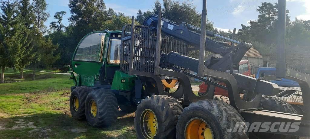 John Deere 1110 E Forwarderji