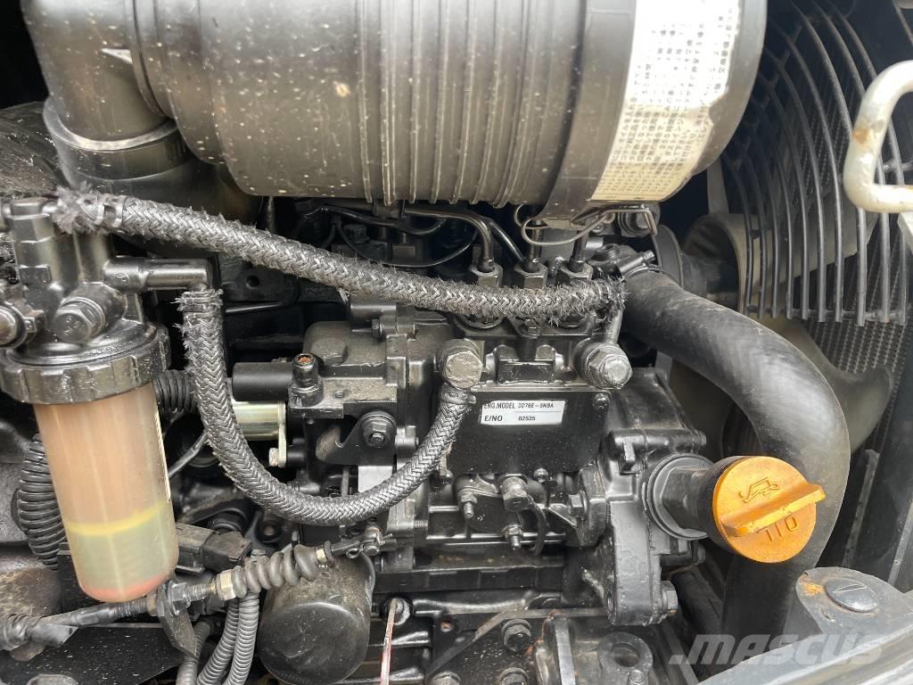 Komatsu PC 20 Bagri goseničarji