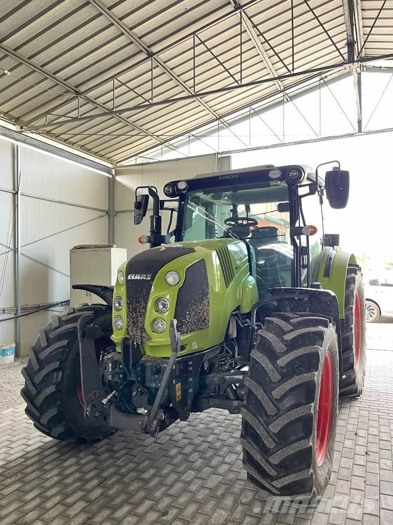 CLAAS Arion 440 Traktorji