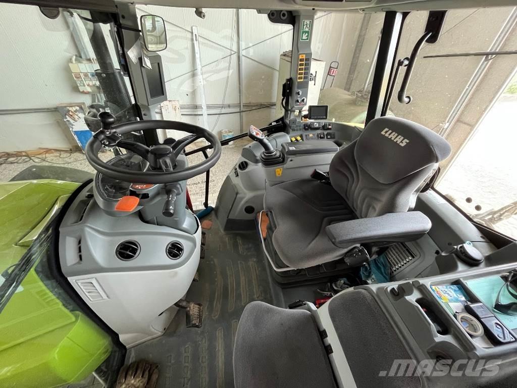 CLAAS Arion 440 Traktorji