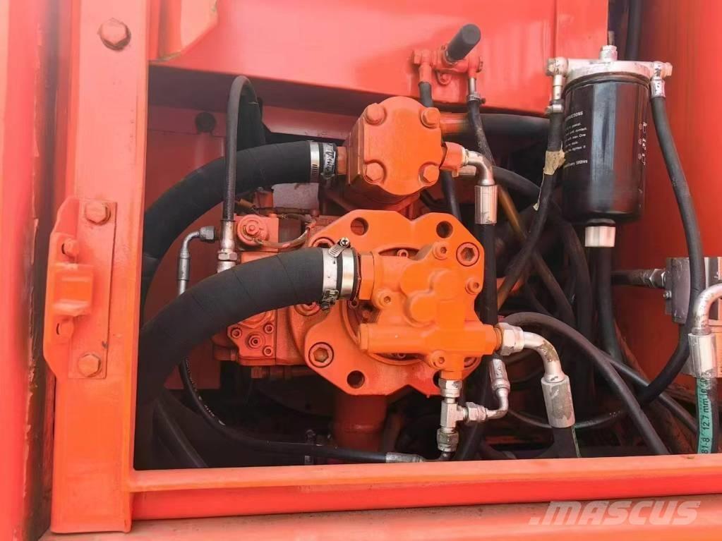 Doosan DH 150 Bagri na kolesih