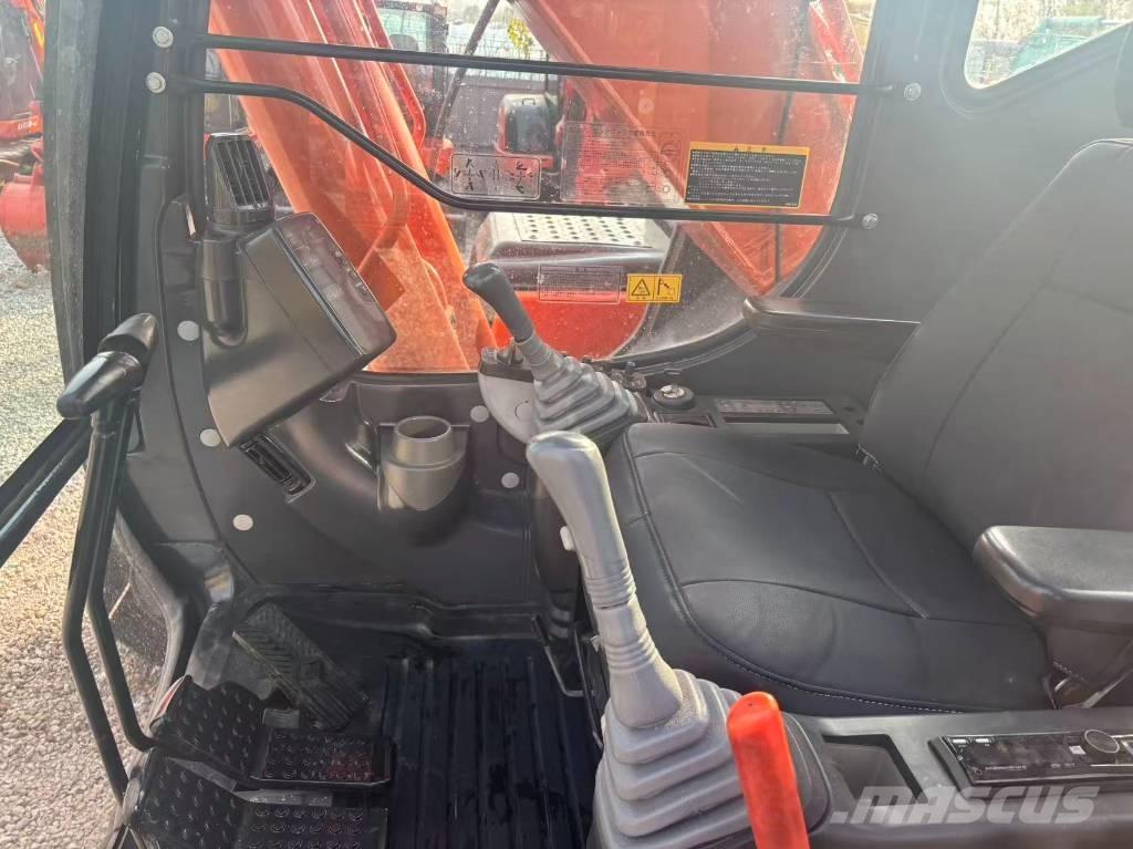 Hitachi ZX 250 -3G Bagri goseničarji