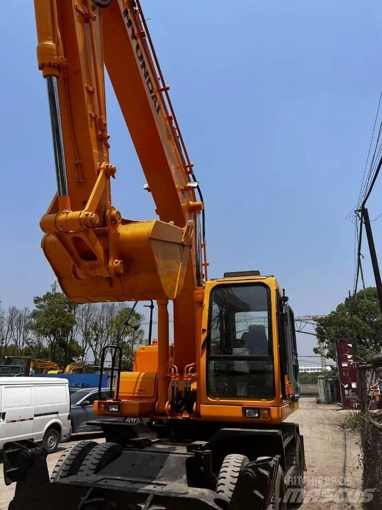 Hyundai R210W-7 Bagri na kolesih