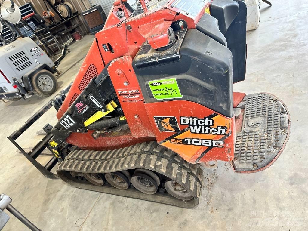 Ditch Witch SK 1050 Skid steer mini nakladalci