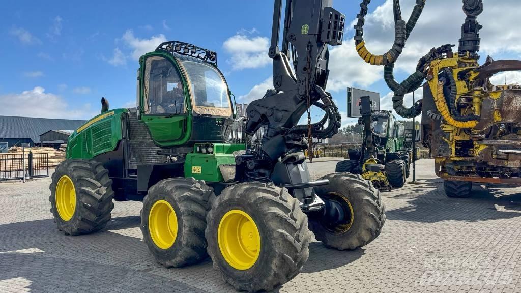 John Deere 1270 E Harvesterji