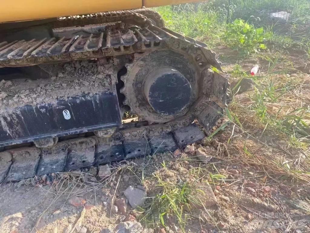 CAT 307 Bagri goseničarji