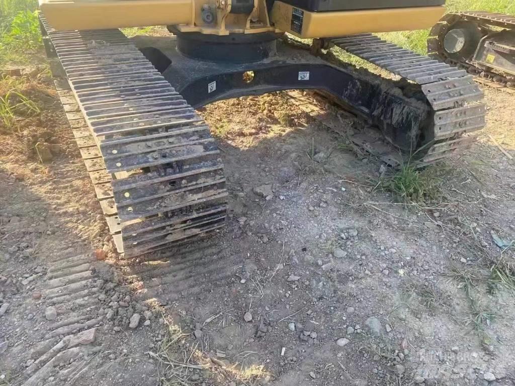 CAT 307 Bagri goseničarji