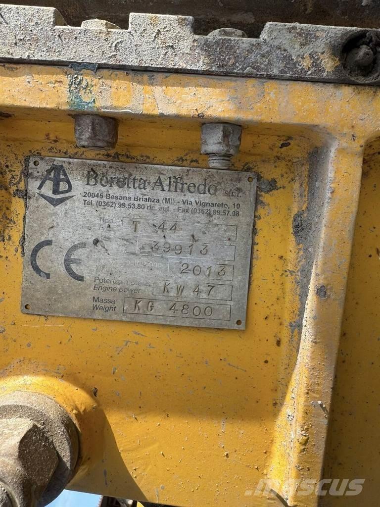 Beretta T44 Sidrne vrtalne naprave