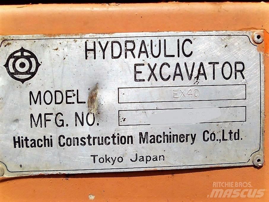Hitachi EX 40 Mini bagri <7t