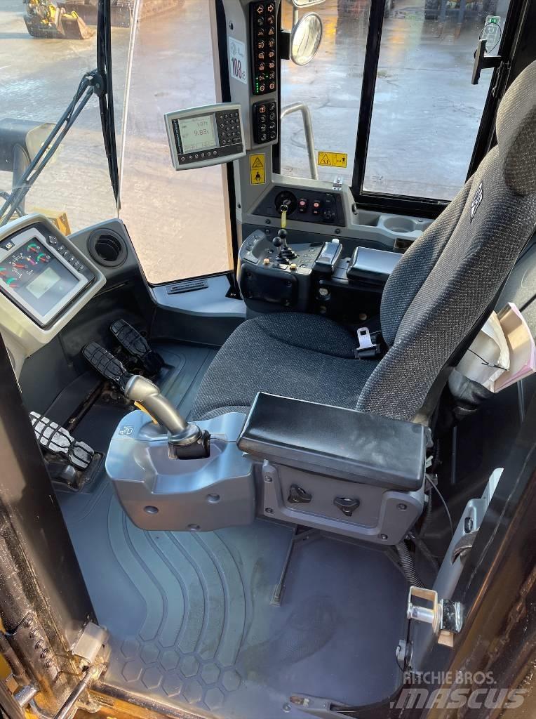CAT 972K Kolesni nakladalci