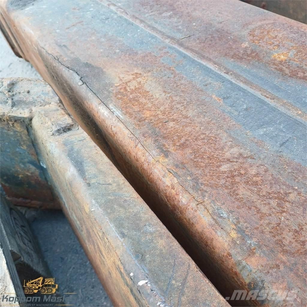 Loglift 111 Žerjavi za debla
