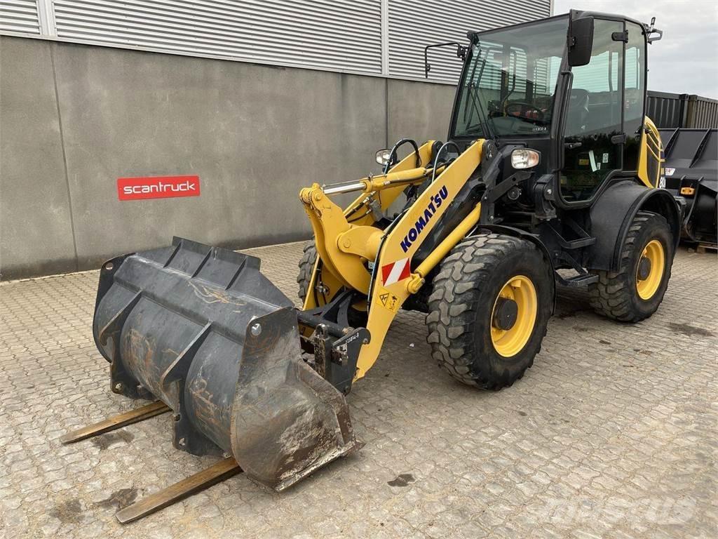 Komatsu WA80M-8EO Večnamenski nakladalci